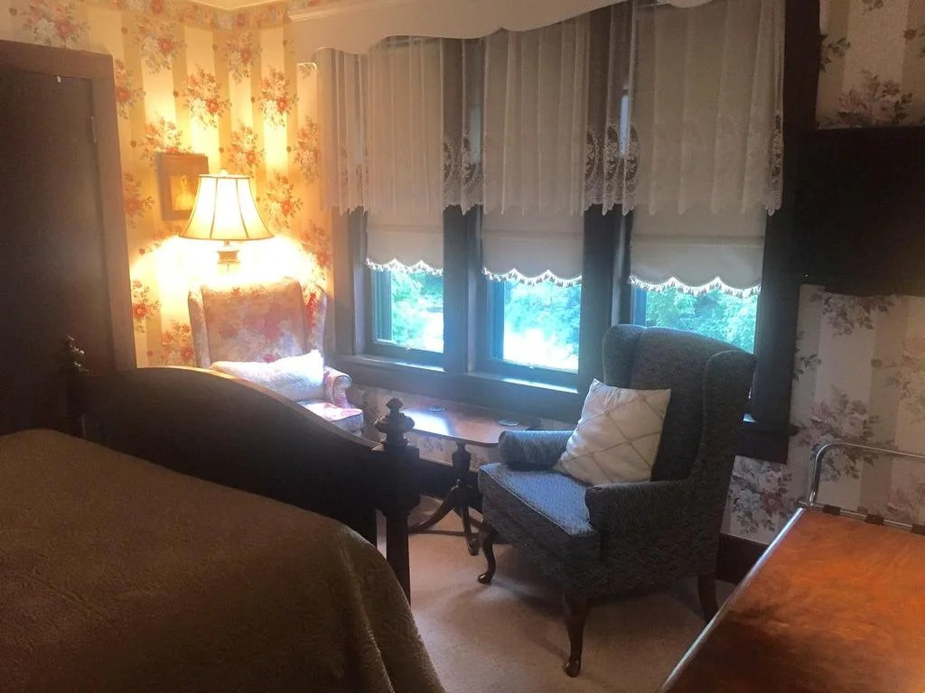Queens Landing Guest House