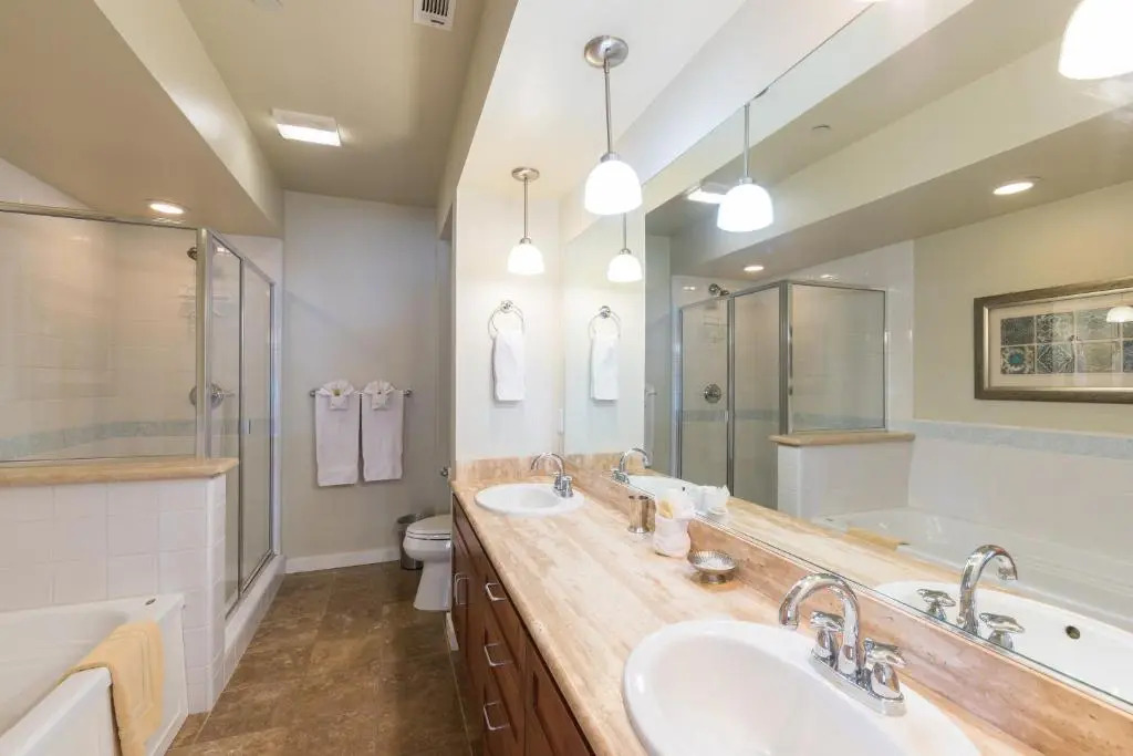 215 San Miguel