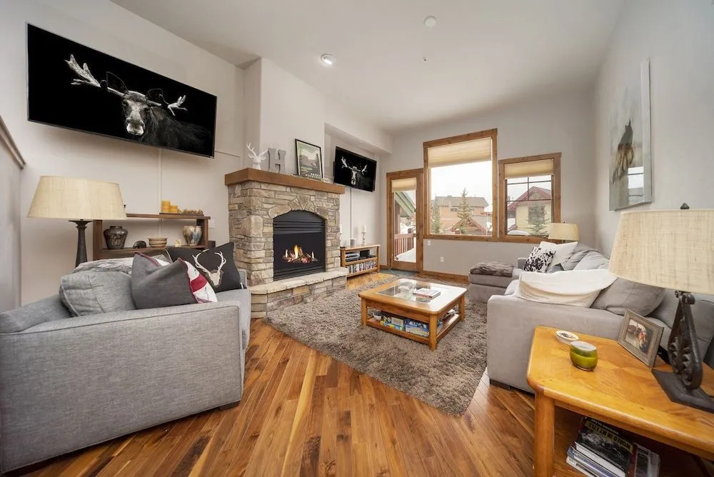 Bear Trail 3 Bedroom Townhouse by RedAwning