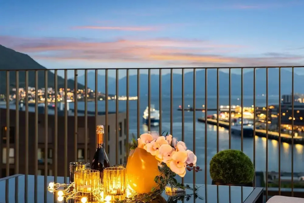 TotalApartments Northern Lights Penthouse