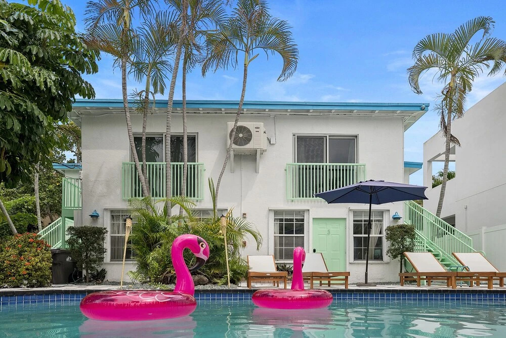 15 Ftl Guesthouse