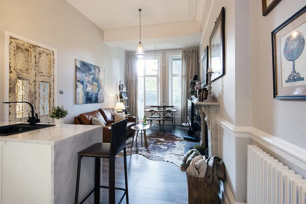 The Warwick Road Residence - IRV