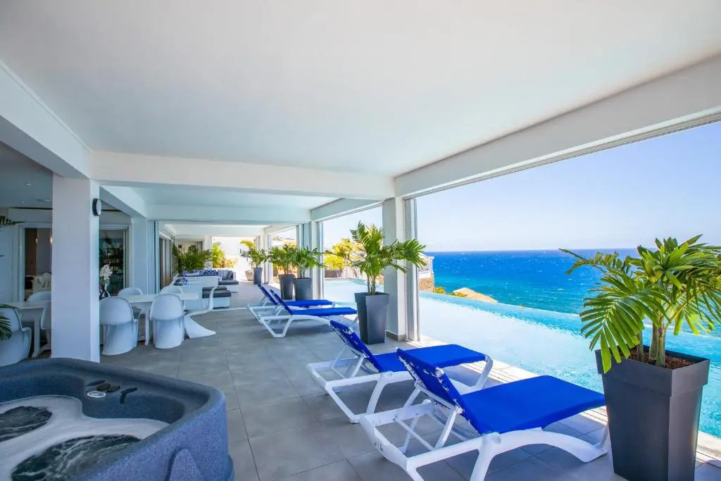 5 Bedrooms Villa Bel Amour, luxury and awesome sea view - SXM