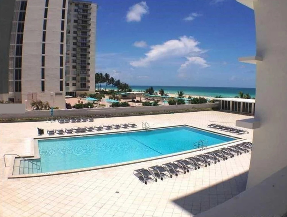 Absolutely Beautiful Condo In An Ocean Front 3 Bedrooms 2 Bathrooms Sleeps 6