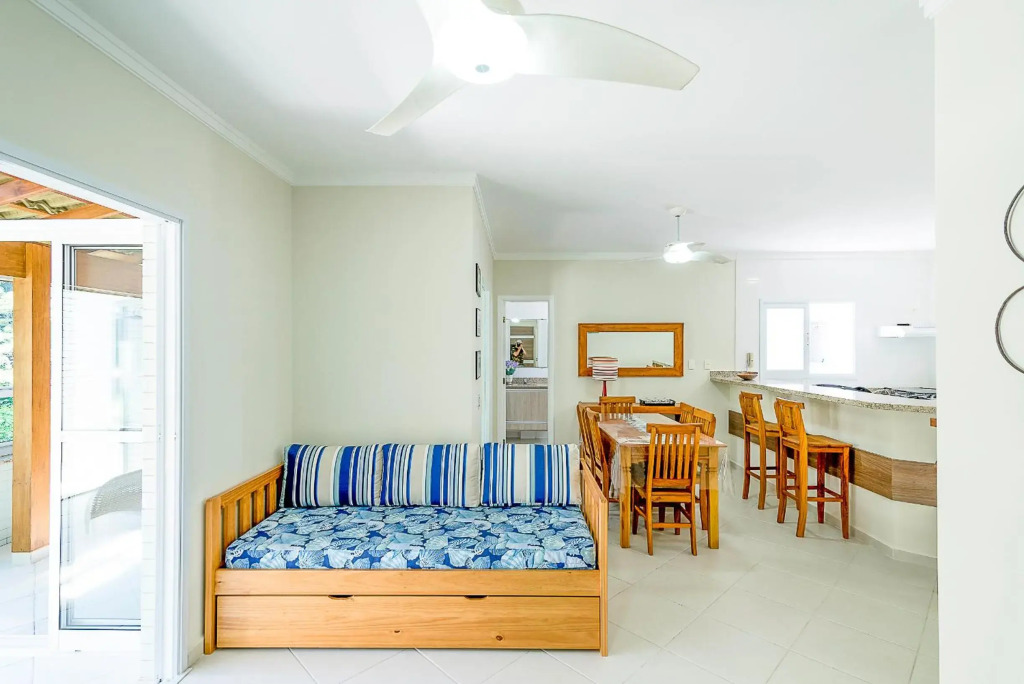 Cobertura 3 Suítes - Decorada 350 metros da Praia Grande Ubatuba