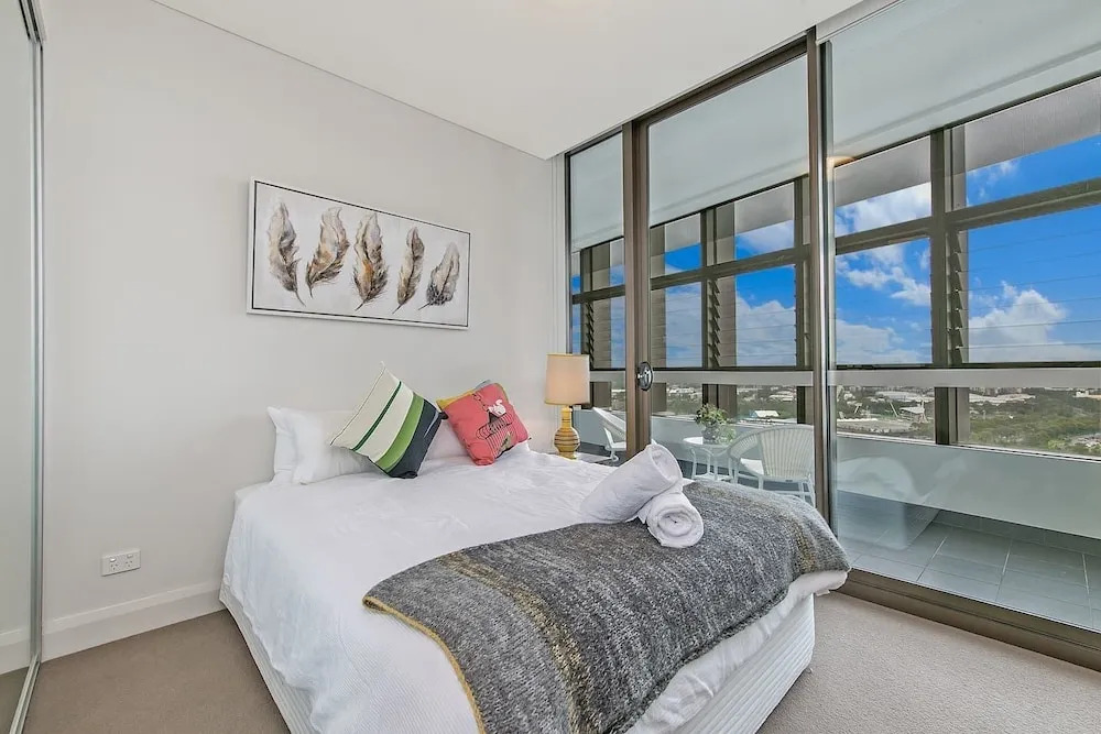 Olympic Park 2bed2 Bath High Level View Nop007-24