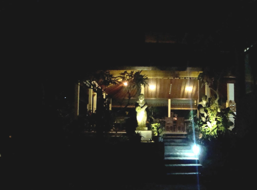 Atres Villa