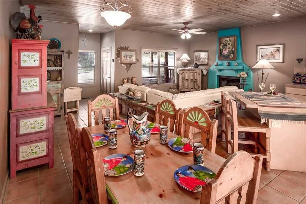 Adobe Hacienda - Three Bedroom Cabin with Hot Tub