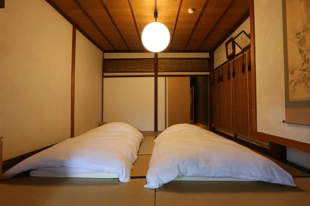 Temple Hotel Takayama Zenkoji