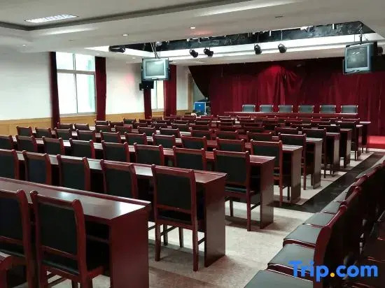 Wuyuezhai Hotel (Manshan Huaxigu Branch), Shijiazhuang