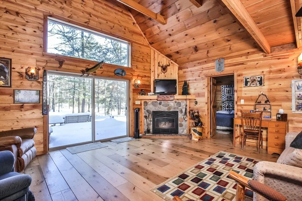 Bear Den Too - Hiller Vacation S 2 Bedroom Cabin