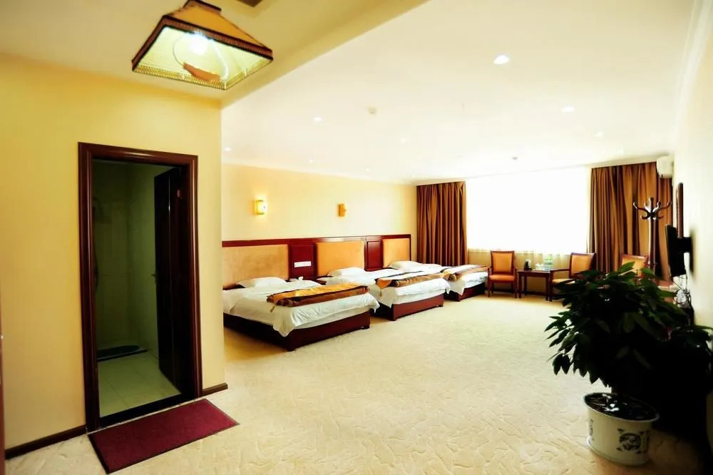 Kunming Jiyang Hot Spring Hotel