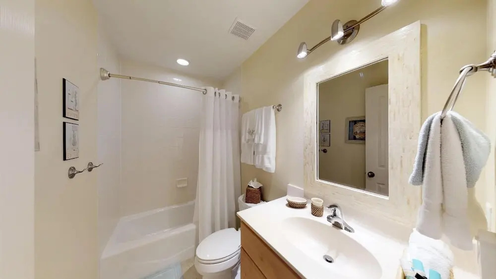 225 Bradenton Beach Club