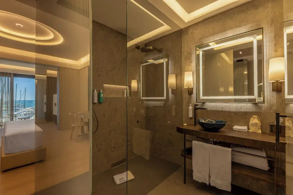 Porto Lotti Suite Hotel