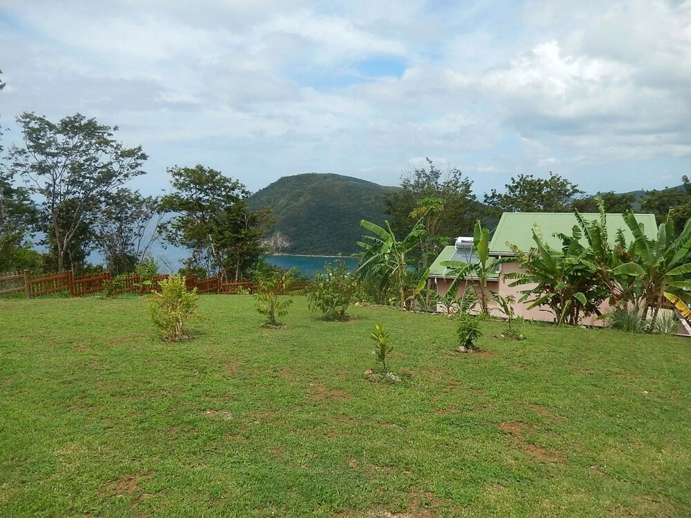 House With 2 Bedrooms in Deshaies, With Wonderful sea View, Enclosed G