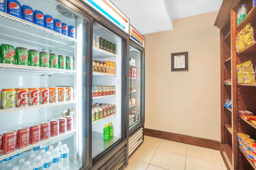 Holiday Inn Express - Gulfport Beach by IHG