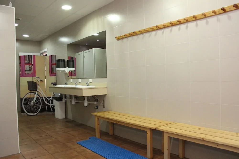 Hostel & Gym Relise - Albergue Juvenil