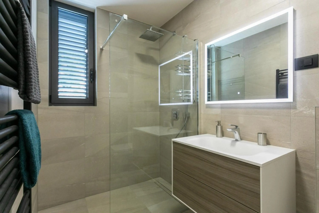 Eni Luxury Residence