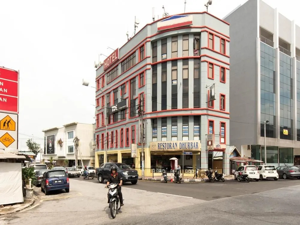 OYO 162 FB Hotel