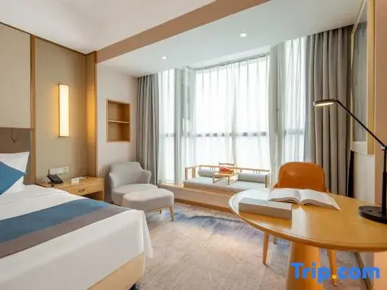 Zhongzhou Huayue Hotel