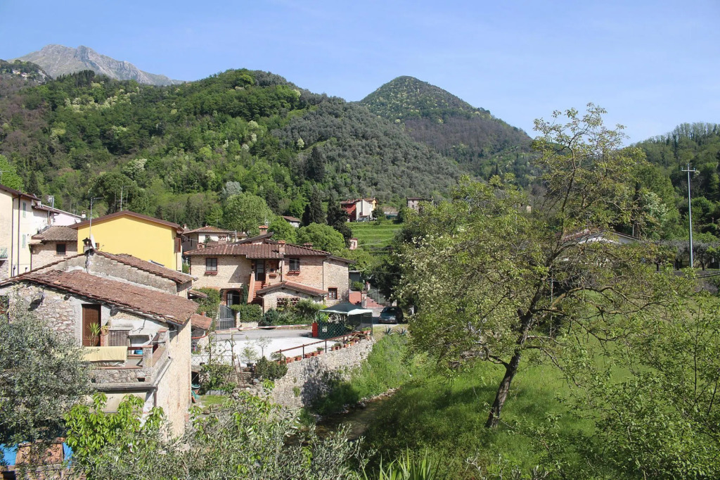 Stone House in Camaiore Near Versilia Beach