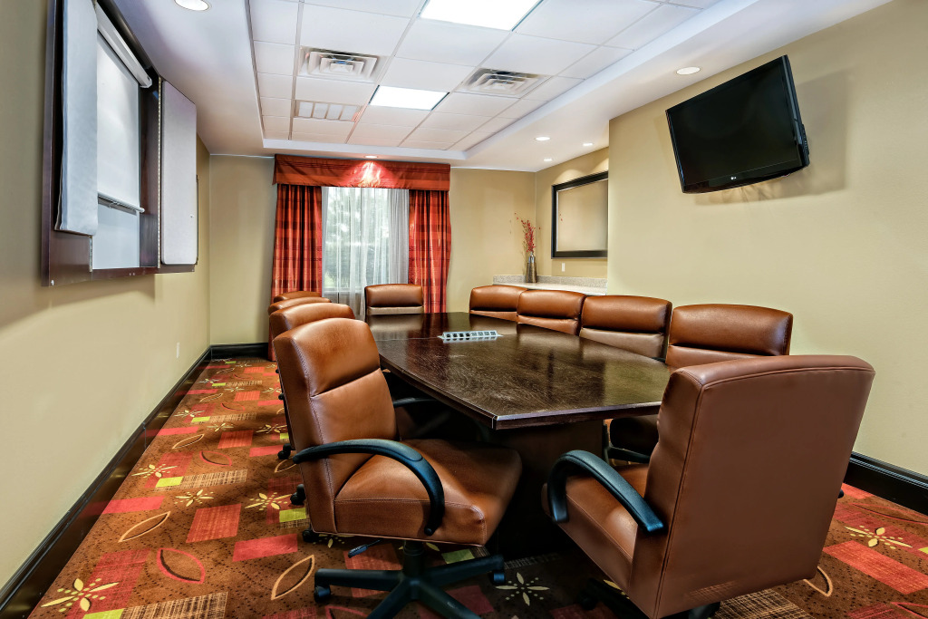 Holiday Inn Express & Suites Cotulla by IHG