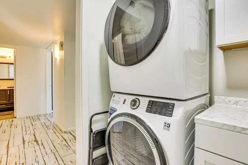 Welcoming Group Getaway w/ Pool & Patio in Peoria!