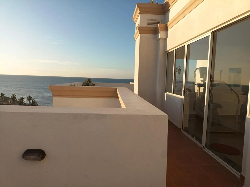 3-Bedroom Condo with Pool & spectacular Lagoon & Sea view