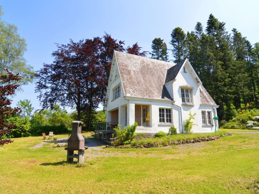 A Superb Cottage in the Middle of a Natural Park