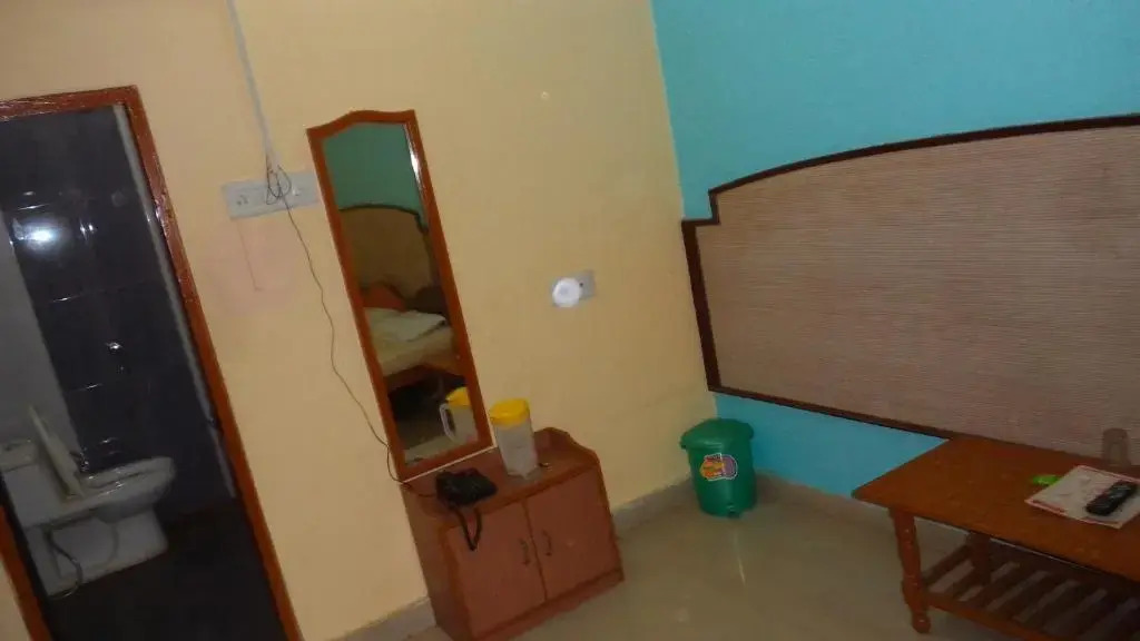 Hotel Classic 7 by OYO Rooms