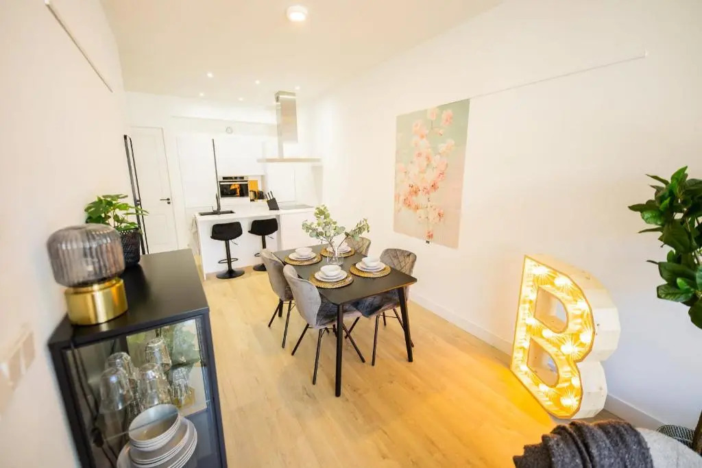 Blissfully 1 Bedroom Serviced Apartment 53m2 -NB306B-