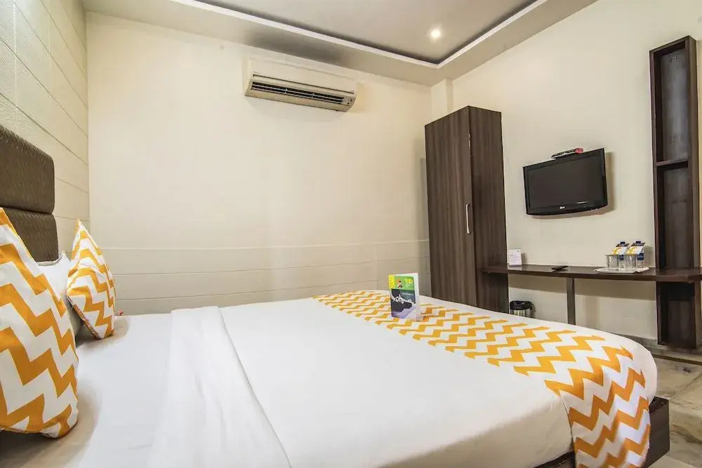 FabHotel Cosy Tree Homes Sector 62
