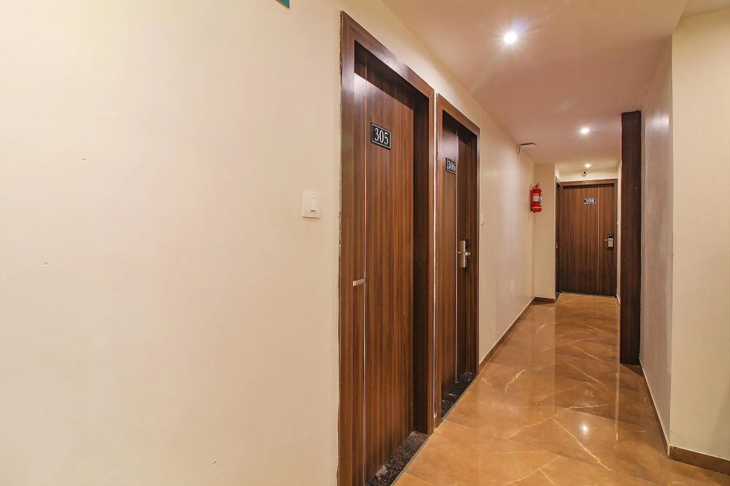 FabHotel Seven Olives