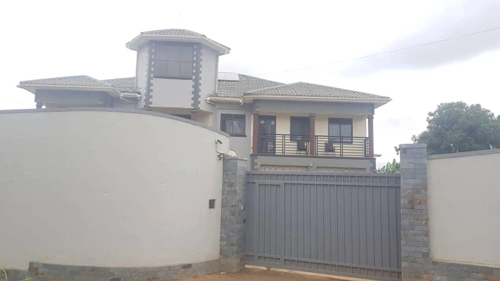 Inviting 9-bed Villa in Kampala