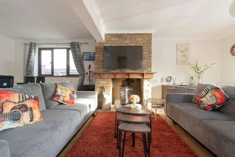 BookedUK - Bungalow House in Roydon