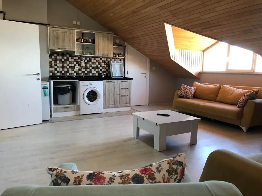 Heaven Golden Apartment