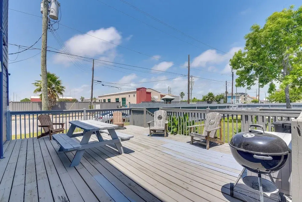 Walk to The Strand: Home in Historic Galveston