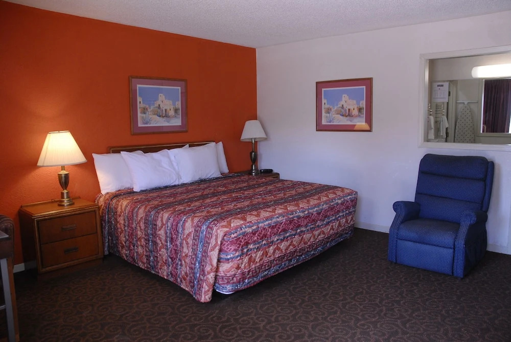Americas Best Inn and Suites Emporia