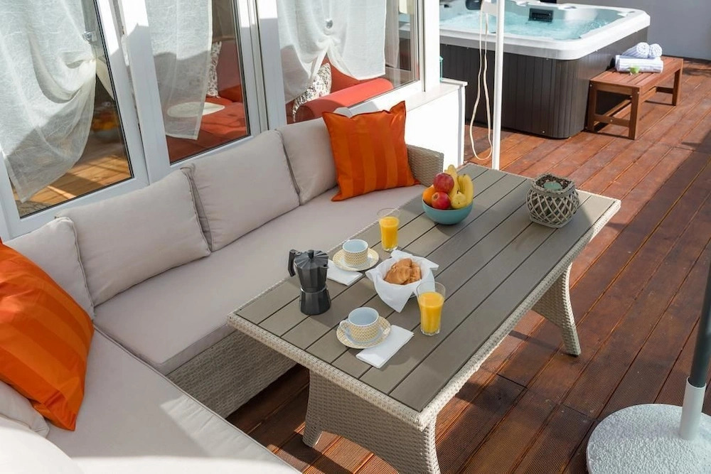 Exclusive apartment Bugenvila