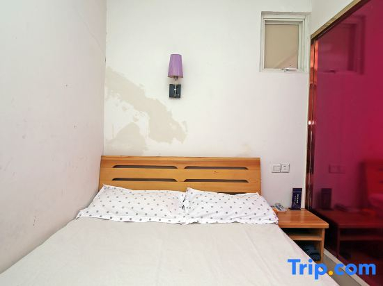 Xingshu 99 Chain Hotel (Shanghai Kongjiang Road Shop)