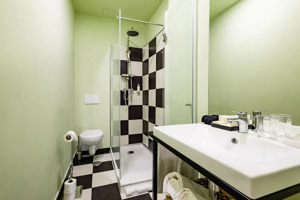 LR Guest House