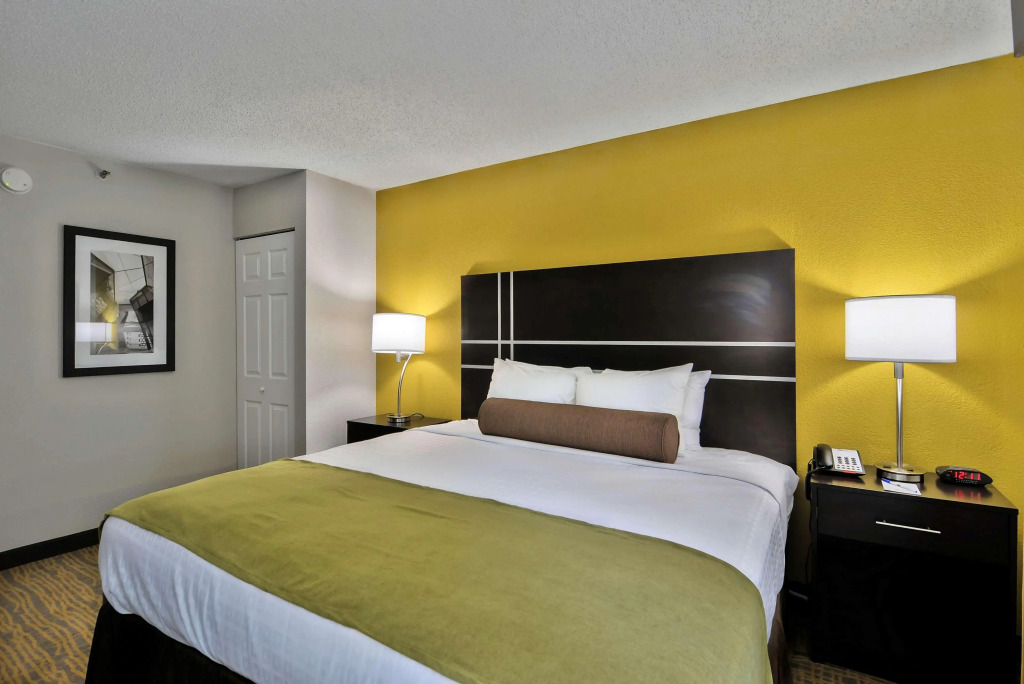 Best Western Plus Hanes Mall