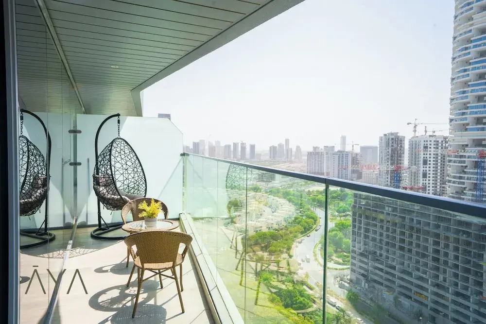 Aya - Elegant 1BR Retreat In The Heart Of JVC