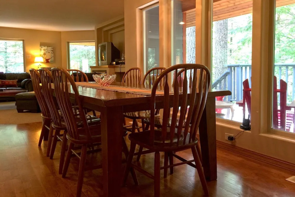 Snowline Cabin #29 - An Ultra Custom Family Vacation Home!