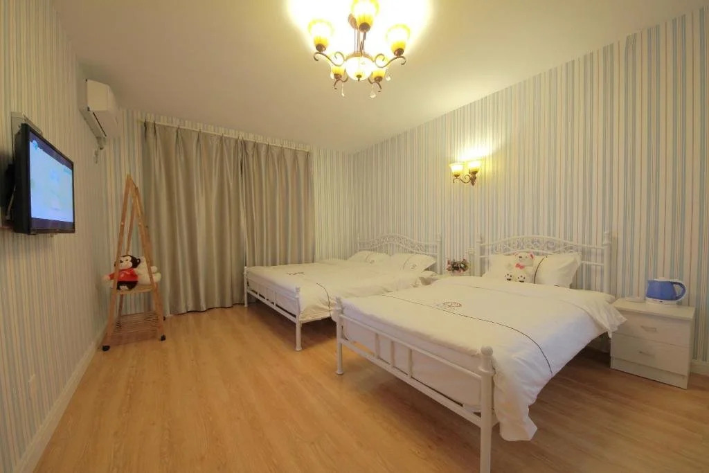 Qinhuangdao Youjian Sea Holiday Inn