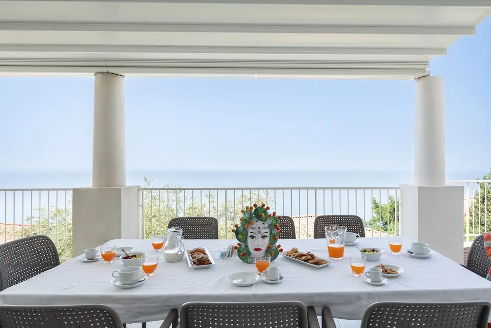 Villas d'Orlando - with private pool and sea view