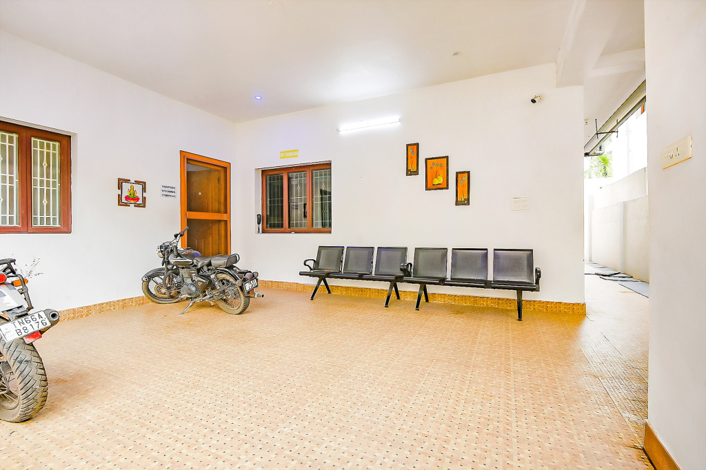 FabHotel Joy's Residency