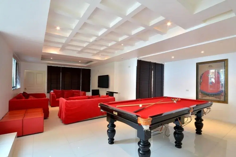 Luxury 5 Stars Beach Villa 6 Beds