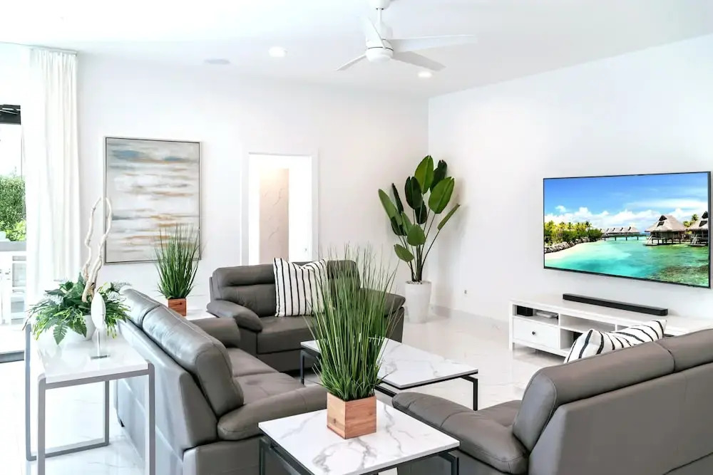 Sun Lux Villas