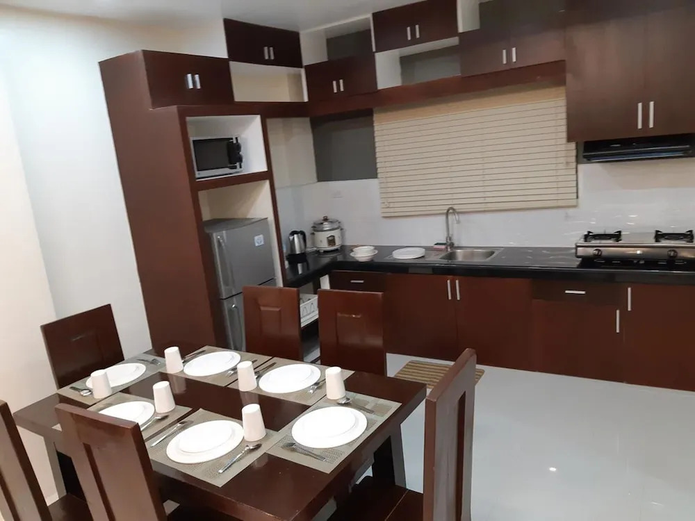 Restful 3BR Hillside Duplex House